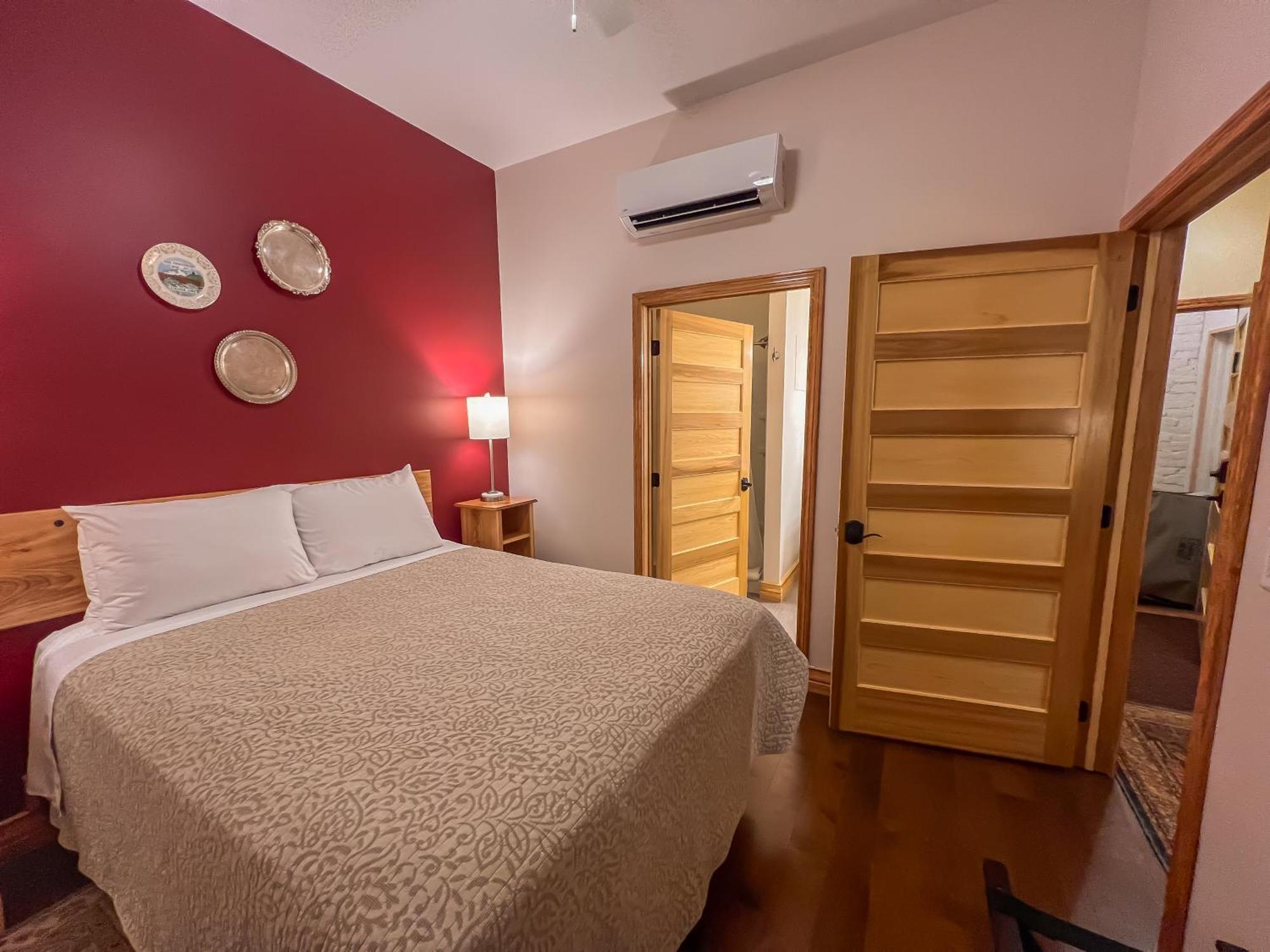 Goldfinch Suites Elkader 외부 사진